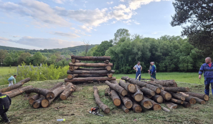 Vatra pri príležitosti 80. výročia ukončenia II. svetovej vojny 10.05.2025