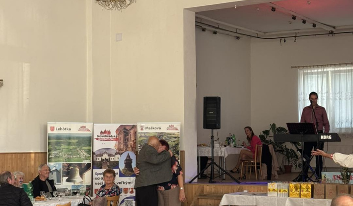 Október mesiac úcty k starším - spoločné posedenie seniorov obcí Ľuboreč, Lehôtka, Lupoč, Mašková